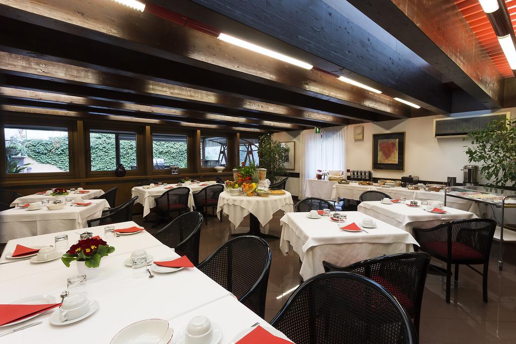 Hotel San Giorgio Ούντινε Εξωτερικό φωτογραφία
