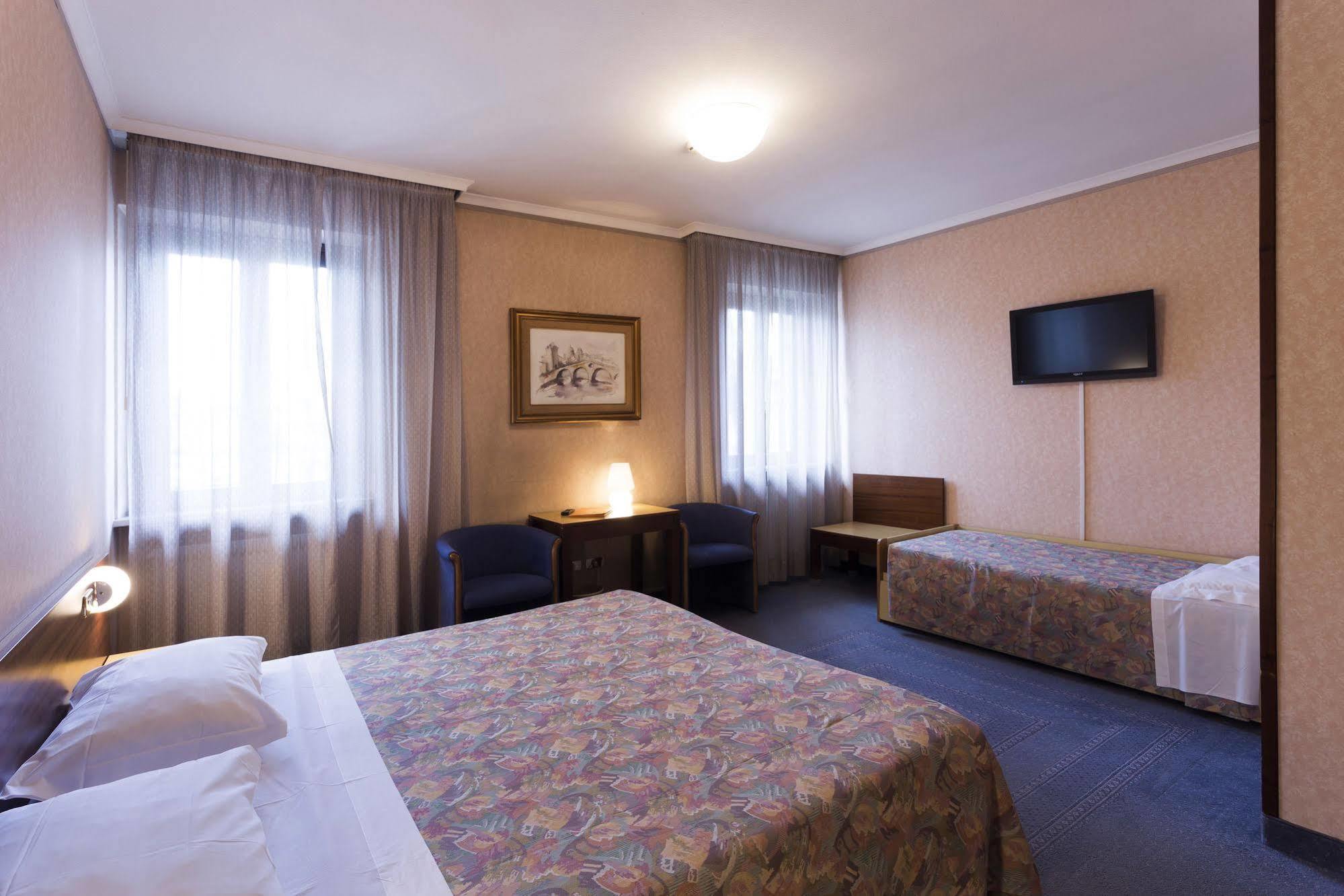 Hotel San Giorgio Ούντινε Εξωτερικό φωτογραφία